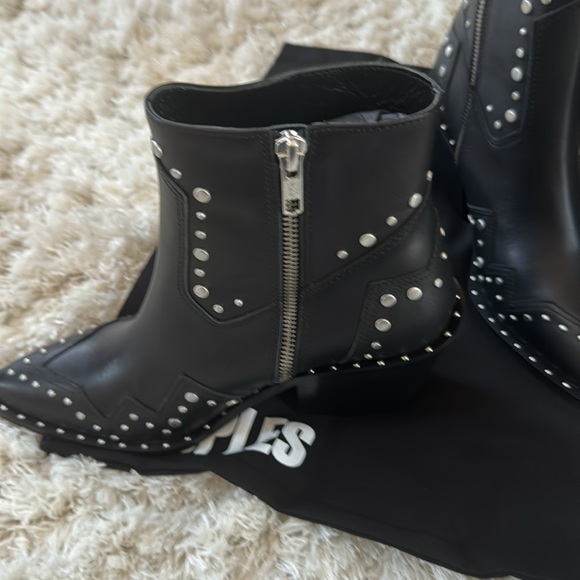 🌟NEW🌟The Kooples Black Studded Women's Boots ✨NEW✨ size 37 - Picture 5 of 9